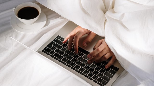 Aus dem Bett arbeiten