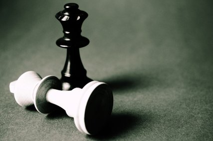 Die Kontext-Akademie gibt Ihnen theoretische und praktische Learnings an die Hand.