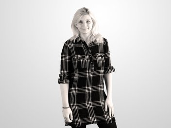 ina_jacob.jpb ganzkörperbild von ina jacob